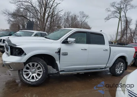 2018 Ram 1500 Longhorn 4X4 5'7 Box z USA, uszkodzony, nr VIN 1C6RR7PT3JS130695